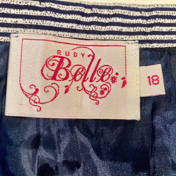 NEW ModCloth Ruby Belle Skirt Navy Pink Floral Woman’s 18 Plus Size - Picture 9 of 12